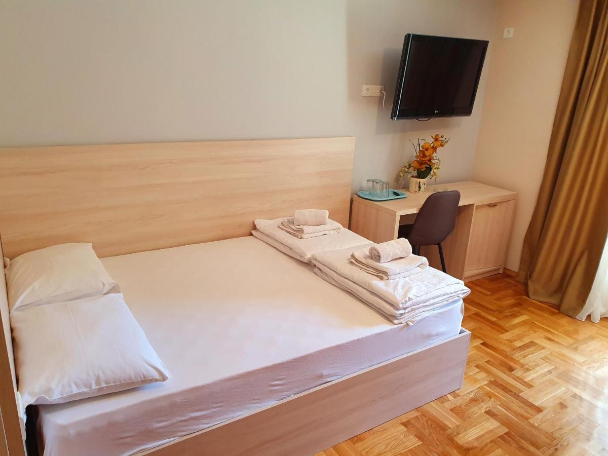 Apartments Pier Budva Buitenkant foto