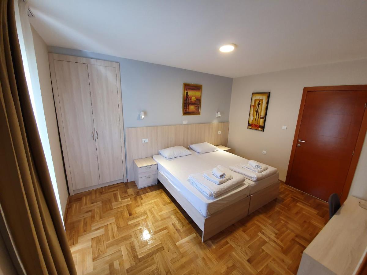 Apartments Pier Budva Buitenkant foto